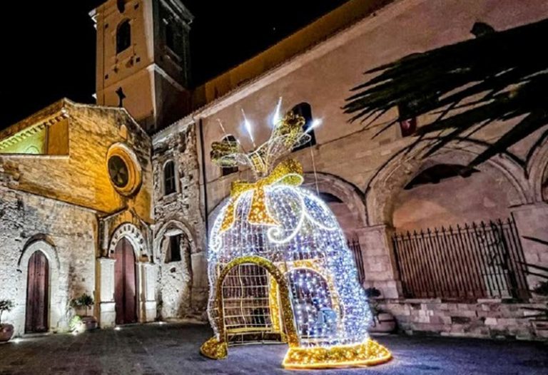 A Tropea arriva la magia del Natale: sabato l’accensione delle luminarie – Video