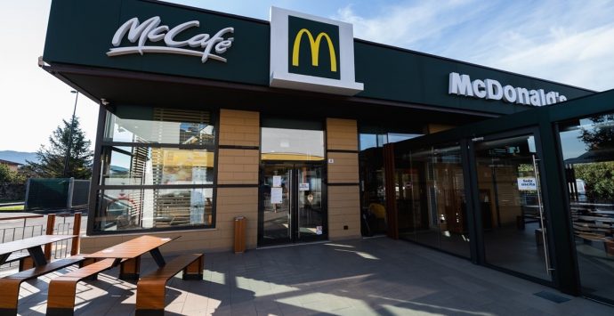 Pasti caldi alle famiglie in difficoltà, sbarca anche a Vibo l’iniziativa di McDonald’s