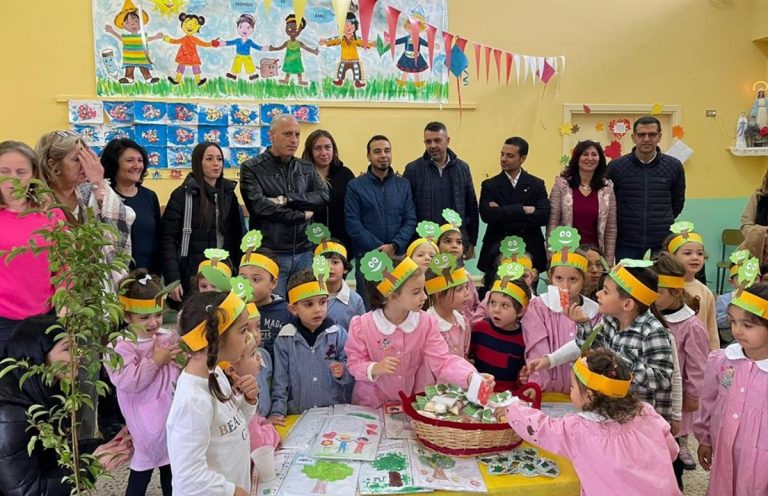A Paravati Festa dell’albero grazie alla collaborazione tra scuola e Ekoclub