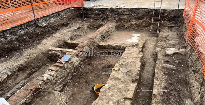 Vibo, rinvenuto complesso murario dagli scavi in Piazza Municipio