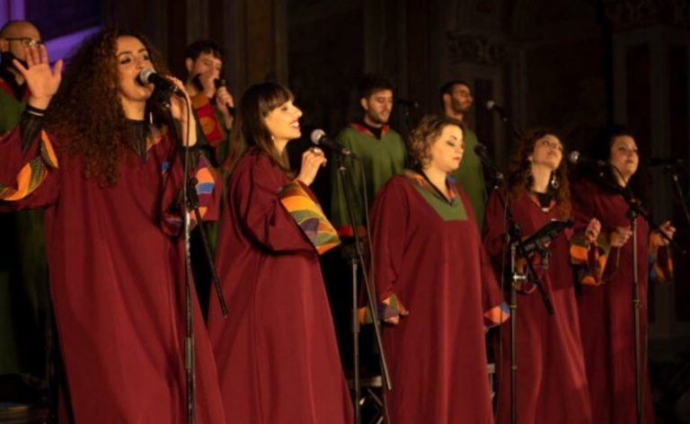 Vibo Valentia: su Corso Vittorio Emanuele il concerto gospel degli Amoled Voices