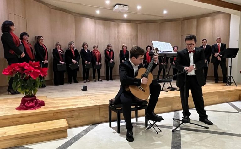 Vibo, il Coro polifonico del liceo “Berto” in campo per la solidarietà – Foto