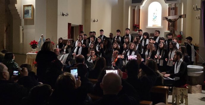 Paravati, pubblico delle grandi occasioni al concerto “Un’Ave per Maria”