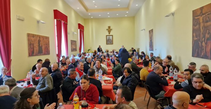 Mileto, nel seminario vescovile pranzo solidale nel pieno spirito natalizio