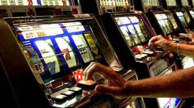 Gioco d’azzardo in Calabria, Libera Vibo: «La Regione dia un segnale di contrasto»