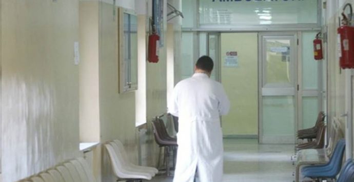 Ambulatori del Vibonese: si dimettono altri due medici specialisti e lasciano l’incarico