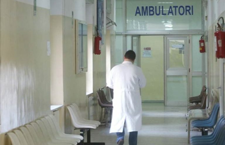 Ambulatori del Vibonese: si dimettono altri due medici specialisti e lasciano l’incarico