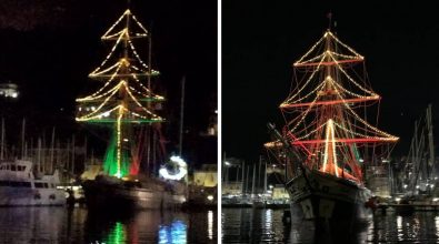 Vibo Marina, il brigantino Florette si trasforma in un originale albero di Natale