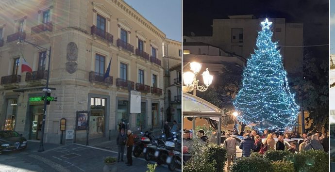 Donato dal Comune di Mongiana l’albero di Natale di Catanzaro