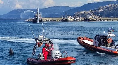 A Vibo Marina Guardia costiera e vigili del fuoco uniti per celebrare Santa Barbara