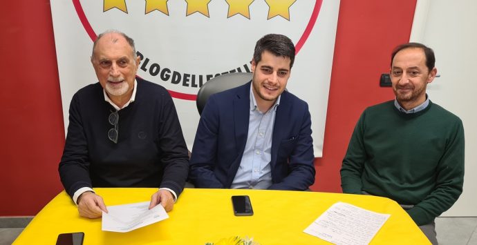 Comune di Vibo, duro attacco del M5S: «Sterminato elenco di progetti e appalti non andati a buon fine»