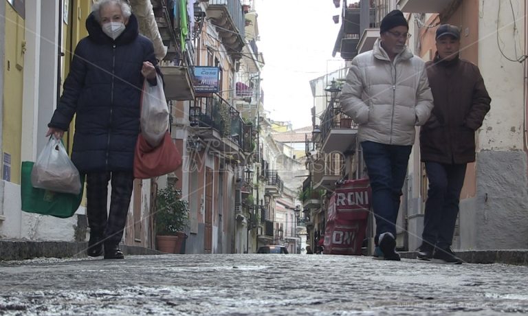 Pizzo, istituita area pedonale temporanea sulle principali vie del centro