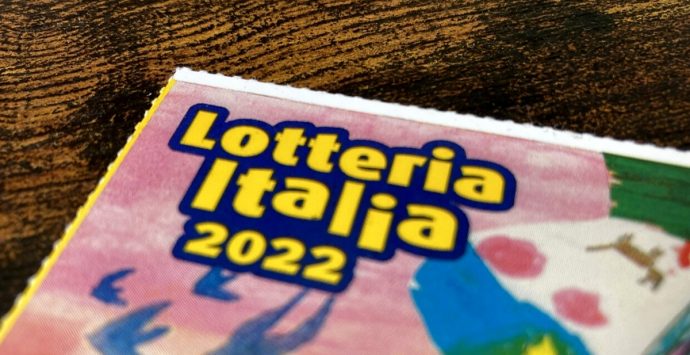 Lotteria Italia, ecco i numeri vincenti che si aggiudicano i premi di milioni di euro