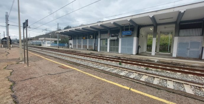 Mileto, la stazione ferroviaria alle prese con vecchi e nuovi orari