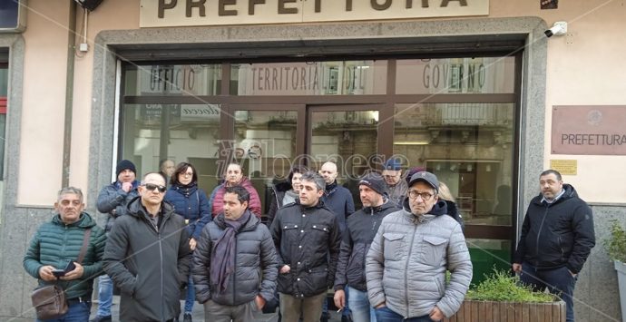 La protesta dei precari di Vibo: «La nostra dignità calpestata» – Video