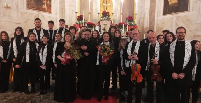 Cessaniti, oltre 300 persone in chiesa per il Concerto natalizio