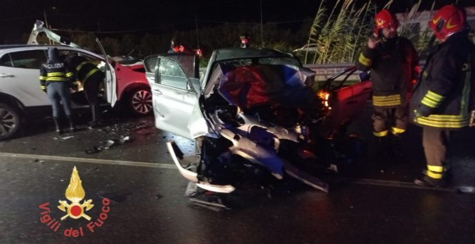 Incidente stradale a Catanzaro, due feriti gravi nello scontro tra auto