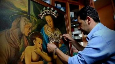 Zungri, le coroncine d’oro del quadro della Madonna della Neve finite in Tribunale