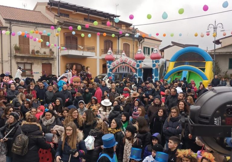 San Costantino Calabro, tutto pronto per il rito della “morte di Carnevale”