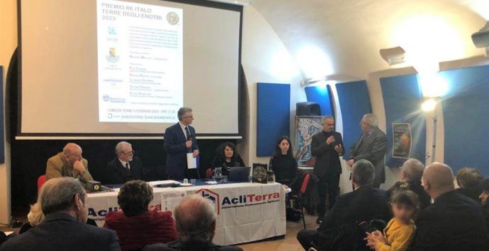 Lamezia, allo scrittore vibonese Michele Furci il premio “Re Italo terra degli Enotri 2023”