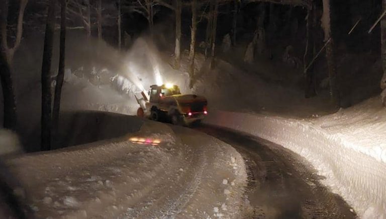 Operai dell’Enel bloccati nella neve su Monte Pecoraro: interviene l’Anas