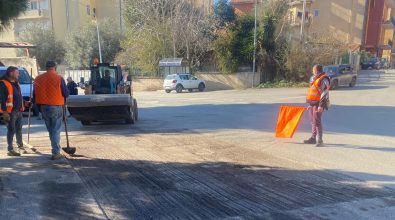 Buche a Vibo, iniziati i lavori per la bitumazione di alcune strade