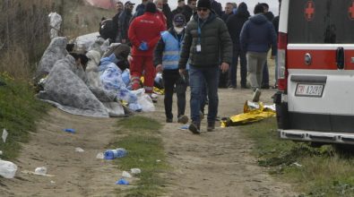 Migranti, individuati i tre scafisti del naufragio di Steccato di Cutro