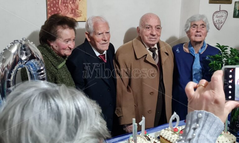 Grande festa a Monterosso per i cento anni di nonno Peppino Ceravolo