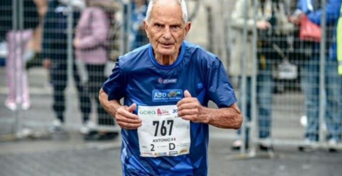 Calabrese 90enne stabilisce il record mondiale M90 alla maratona di Roma