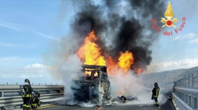 Incidente tra Pizzo e Sant’Onofrio, traffico sbloccato lungo l’A2 – Video