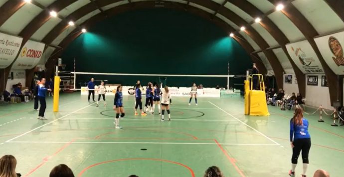 Volley, la Todosport batte Catanzaro e riconquista il primo posto