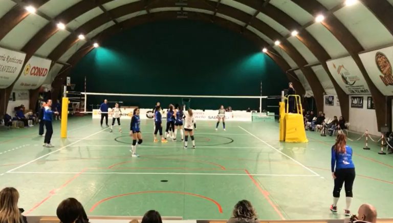 Volley, la Todosport batte Catanzaro e riconquista il primo posto