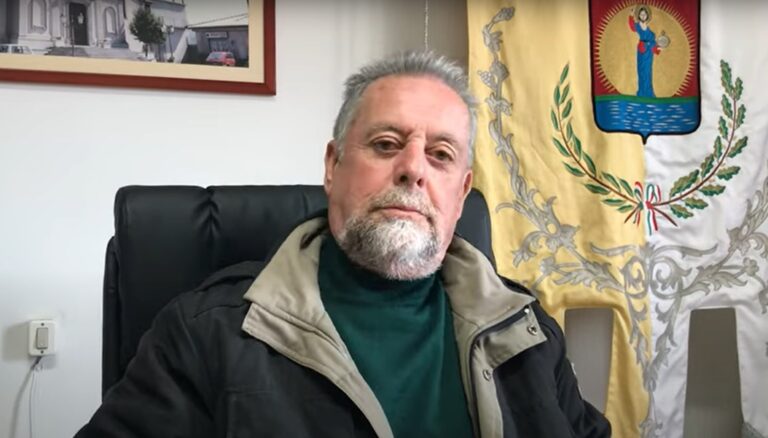 Simbario, il sindaco ai consiglieri passati all’opposizione: «Potatura salutare, ci guadagniamo»