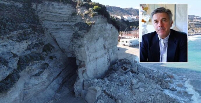 Crollo del costone dell’Isola di Tropea, il geologo: «Inspiegabile il silenzio delle istituzioni»
