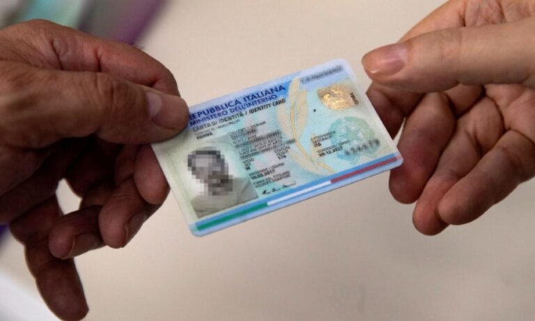 Comune di Vibo, tempi biblici per il rilascio di una Carta di Identità