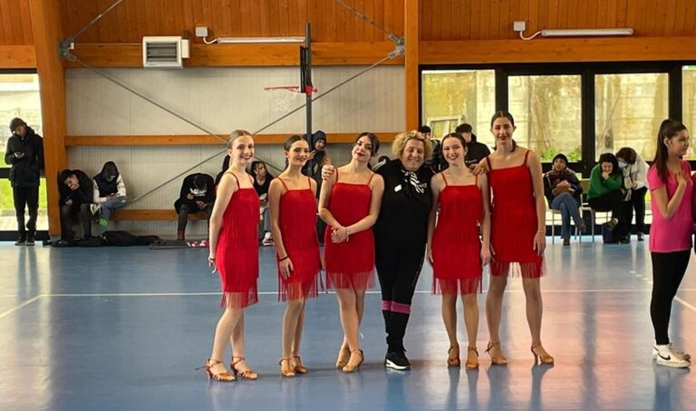 Danza sportiva, successo per le studentesse del liceo Berto che approdano alla fase regionale