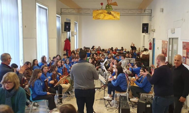 Pizzo, si conclude con il concerto degli studenti il gemellaggio musicale con Comiso