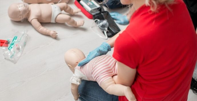 Limbadi, a lezione di disostruzione pediatrica con il primario Braghò