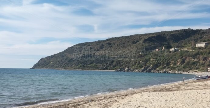 Nicotera, al via la pulizia della spiaggia: ordinanza rivolta ai concessionari