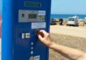 Zambrone, il Comune riattiva le strisce blu dal 1° giugno: 5 ore al mare possono costare anche 12,5 euro solo di parcheggio