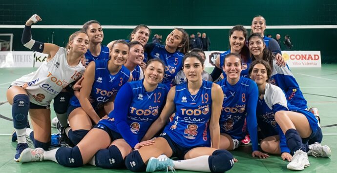 Pallavolo, Todosport Vibo vince e conquista la finale di Coppa Calabria