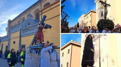 Fede e tradizioni, a Vibo Valentia torna la suggestiva processione delle vare