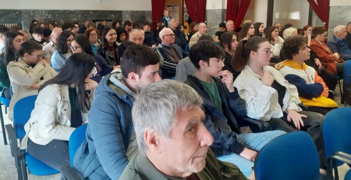 Vibo, gli studenti e l’autonomia differenziata: «Sogniamo un Sud che sia uguale al Nord»