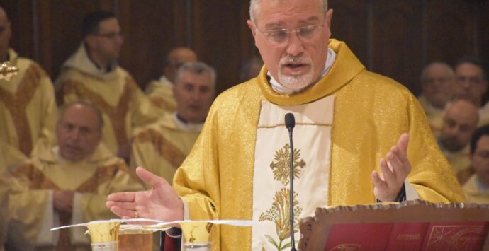 Diocesi di Mileto, trent’anni di sacerdozio del vescovo: «Dio vicino anche nei momenti difficili» – Video