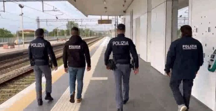 Vibo Valentia: la Polizia identifica l’autore degli atti vandalici in città