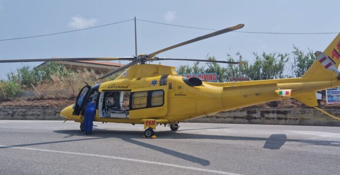 Incidente sul lavoro a Ricadi, ferito un 19enne: interviene l’elisoccorso