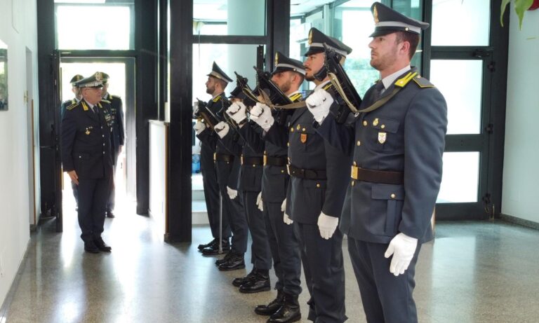 Guardia di finanza, il comandante regionale in visita a Vibo Valentia