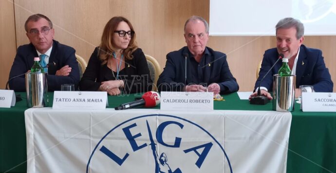 Autonomia differenziata, Calderoli a Vibo difende la sua riforma: «È un’opportunità» – Video