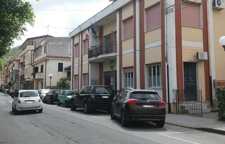 Parghelia, tolleranza zero verso le occupazioni abusive di parcheggi e spazi comunali