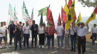 Vibo Marina, pescatori e sindacati in piazza contro le nuove regole Ue – Video